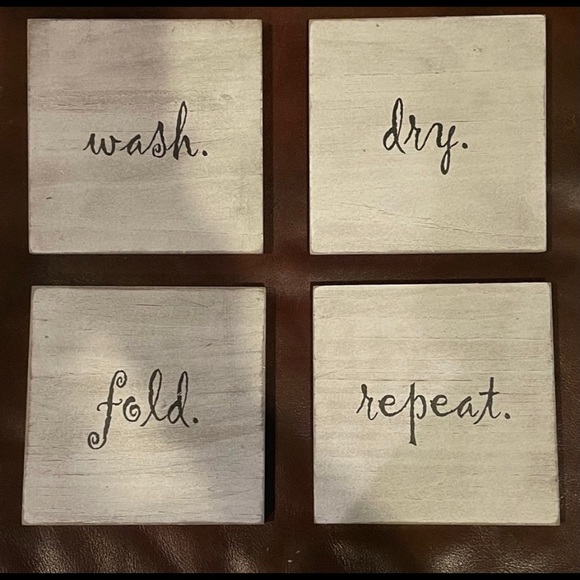 WASH DRY FOLD REPEAT Laundry Sign Set of 4 NWOT - Picture 1 of 3
